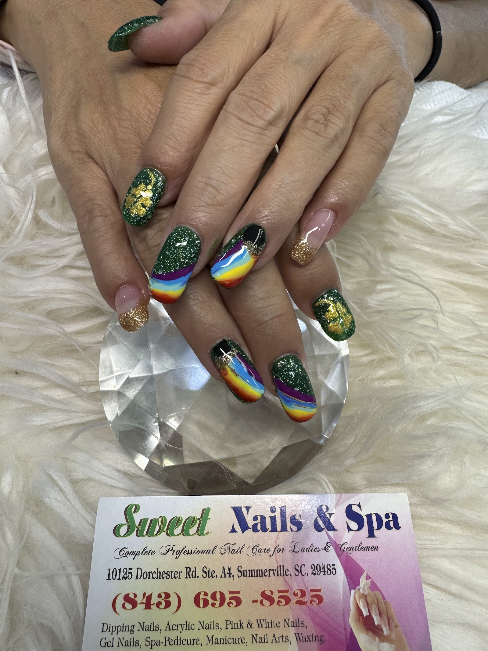 Sweet Nail and Spa logo
